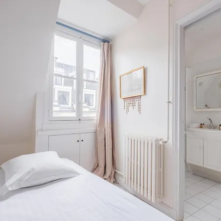 Veeve - Haussmannian Heights Paris