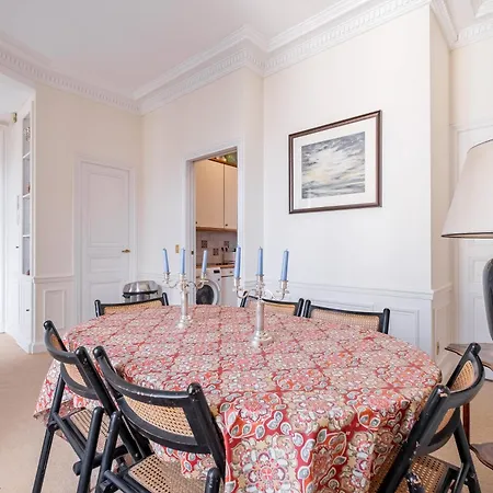 Veeve - Haussmannian Heights Appartement
