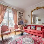 Appartement Veeve - Haussmannian Heights *